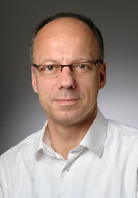 Portrait von Dr. Bernhard Bandow